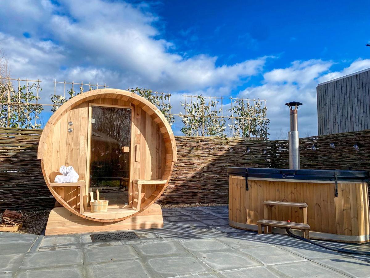 Bed & Wellness Klein Knorrestein With Private Hottub And Sauna And Tandembike Rental Included In Price Almere Dış mekan fotoğraf