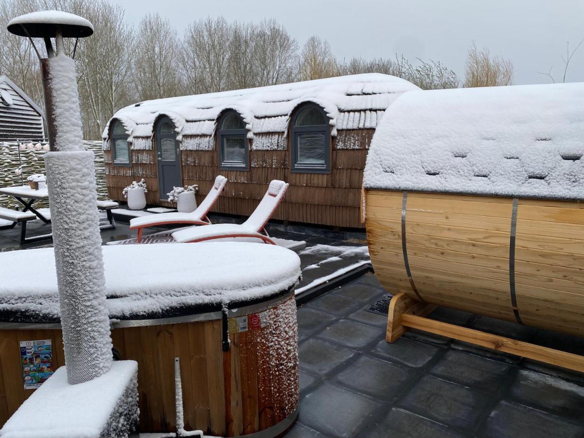 Bed & Wellness Klein Knorrestein With Private Hottub And Sauna And Tandembike Rental Included In Price Almere Dış mekan fotoğraf